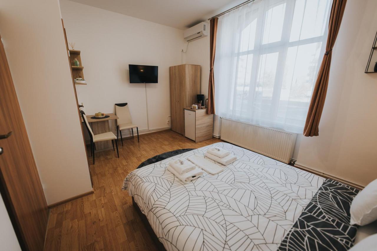 Gavri'S Classic Apartment Sibiu Exterior photo